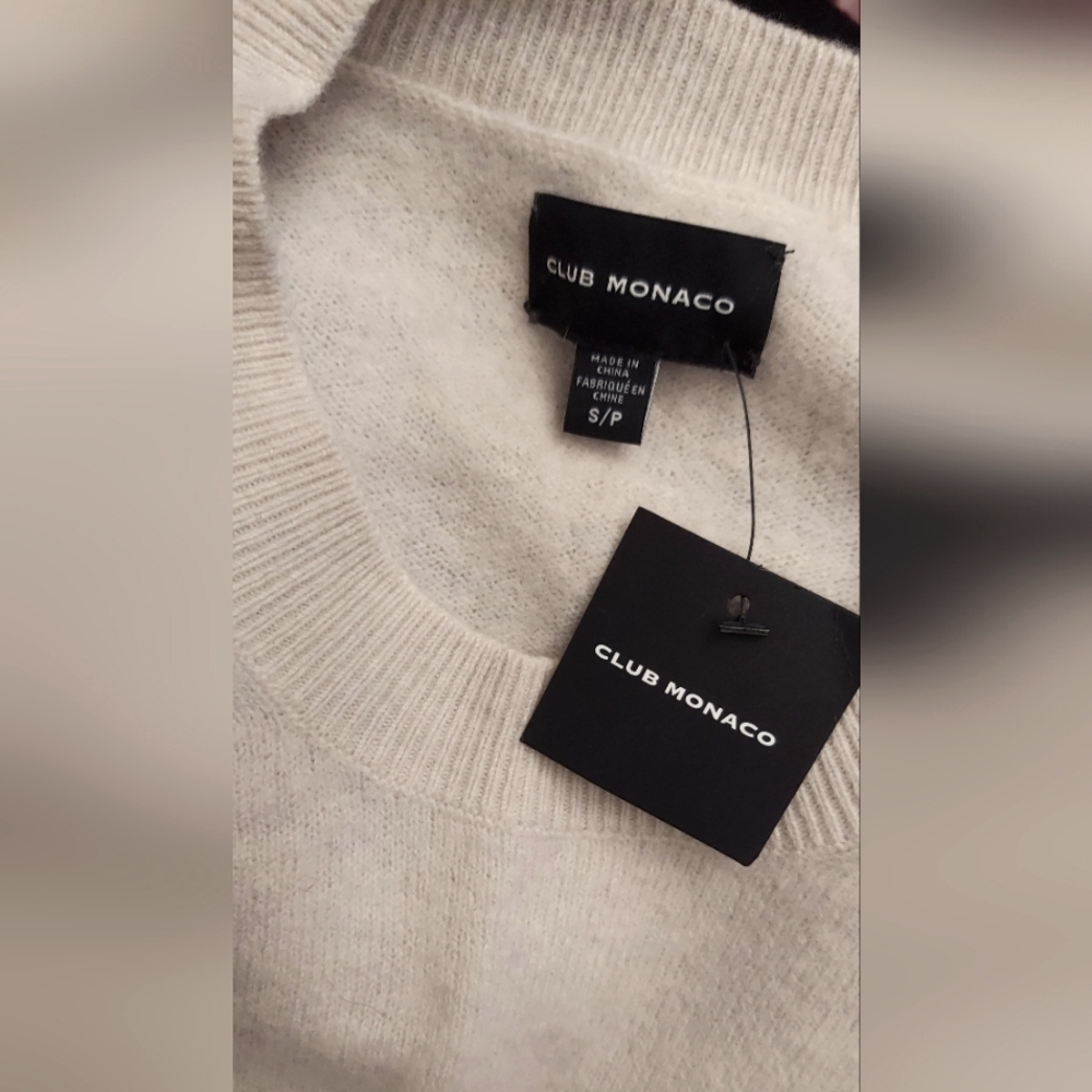 Club Monaco 100% wool sweater NEW size small
